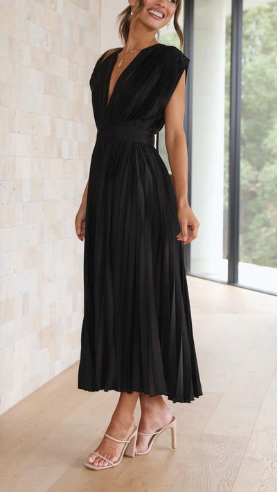 Stellar™ | Pleated Maxi Dress